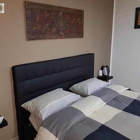 B&B Incentro 33 Home Salerno Exterior photo